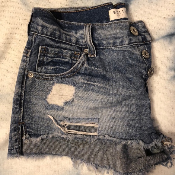 Bullhead Slouchy Distressed Denim Shorts Size 3 - Picture 6 of 6